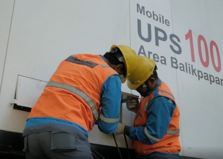 PLN SUKSESKAN HUT RI TANPA PEMADAMAN