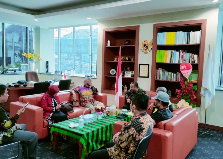 EKS HOTEL ATLET JADI PERPUSATAKAAN
