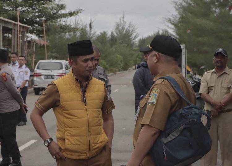 WALIKOTA TINJAU PENYAMBUTAN PERAHU SANDEQ