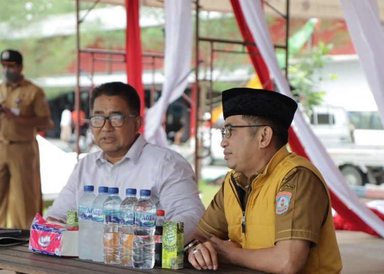 KALTIM SAMBUT PERAHU SANDEQ DI MANGGAR