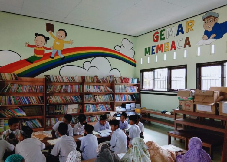 PERPUSTAKAAN SEKOLAH HARUS AKREDITASI