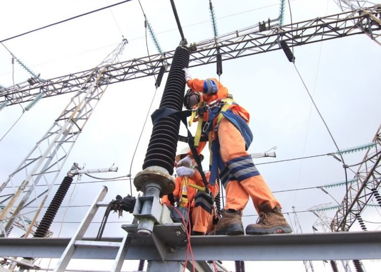 PLN SUKSES NORMALKAN GANGGUAN SISTEM