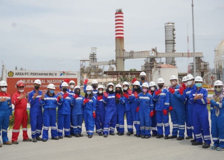 PERWAKILAN JAMBORE NASIONAL GENERASI HIJAU 2022 KUNJUNGI KILANG PERTAMINA BALIKPAPAN