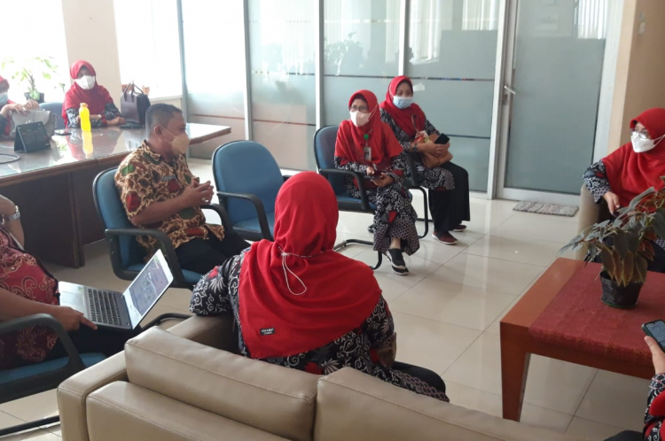 8 PERPUSTAKAAN BALIKPAPAN LOLOS AKREDITASI