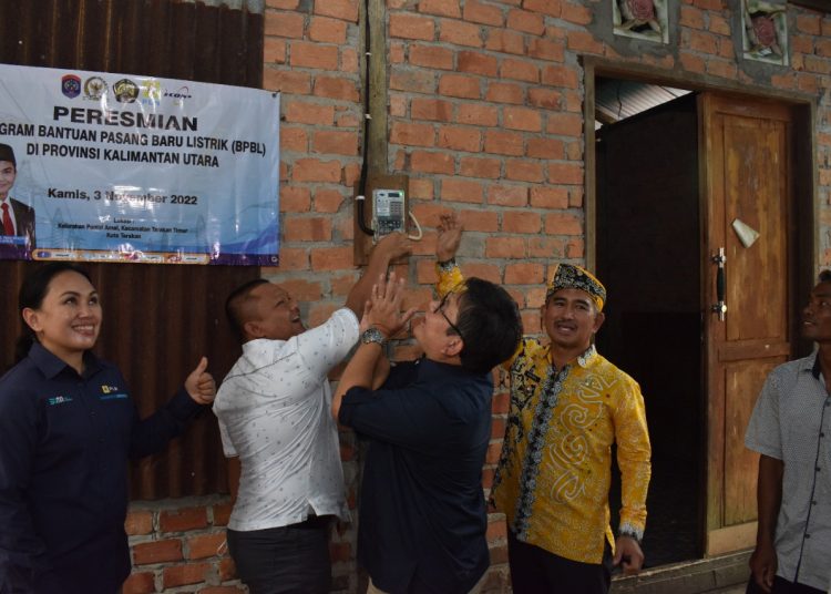 364 RUMAH TERIMA SAMBUNGAN LISTRIK GRATIS