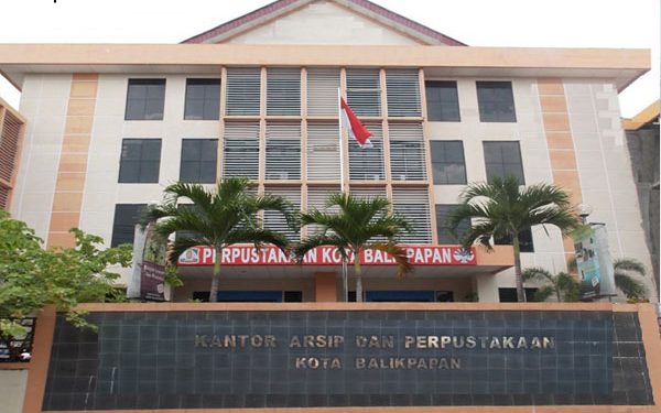 DISPUSTAKAR GANDENG MEDIA MASSA