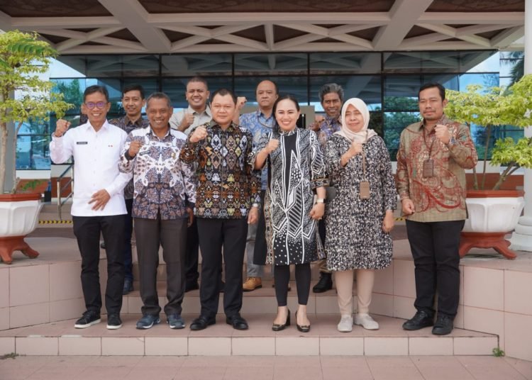 BUPATI PASER AJUKAN PERCEPATAN INFRASTRUKTUR PLN
