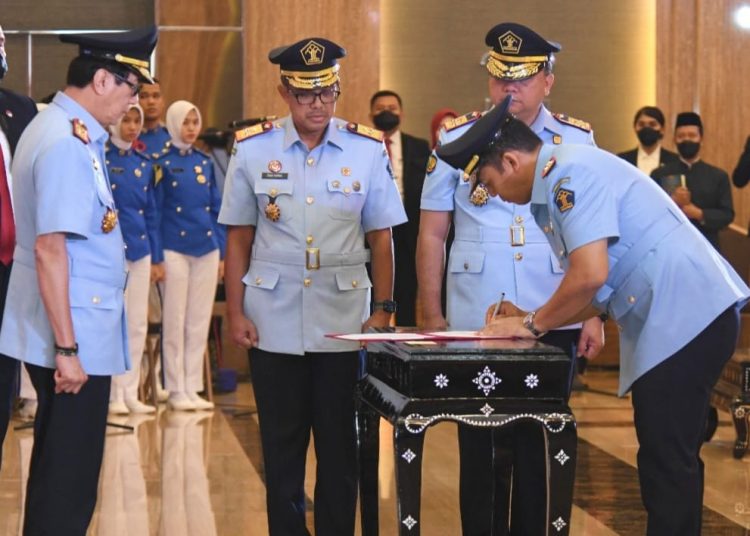 DIRJEN IMIGRASI TERIMA 6 PERINTAH MENKUMHAM