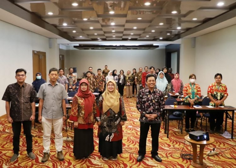 DISKOMINFO LATIH TIM MEDIA KABUPATEN KOTA