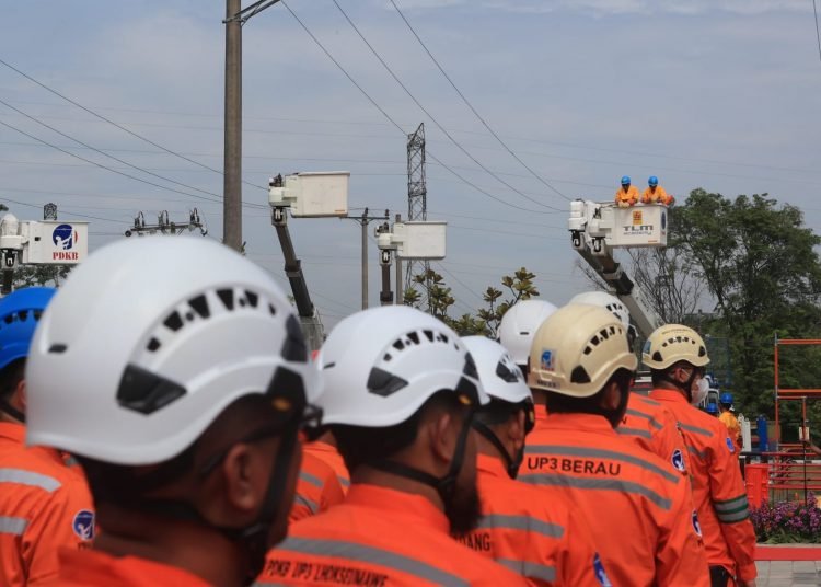 PLN TEKAN KECELAKAAN KERJA HINGGA 52%