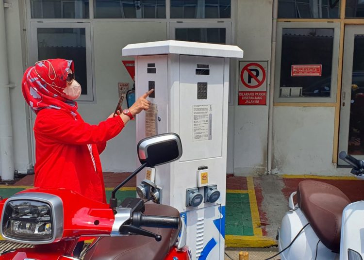 PEMINAT MOTOR LISTRIK TERUS NAIK