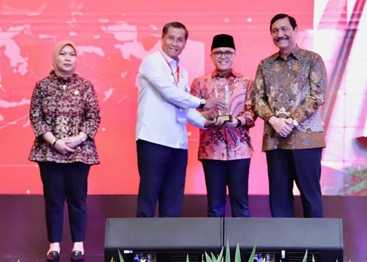 TERAPKAN SPBE, KEMENKUMHAM DAPAT PENGHARGAAN