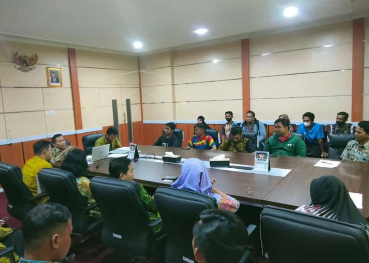 TUNTUT HAK, JARTI CURHAT