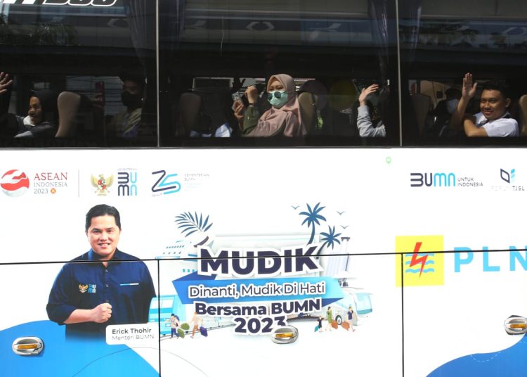 PLN BERANGKATKAN 10 RIBU PEMUDIK