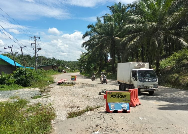 DPRD USULKAN SATGAS JALAN
