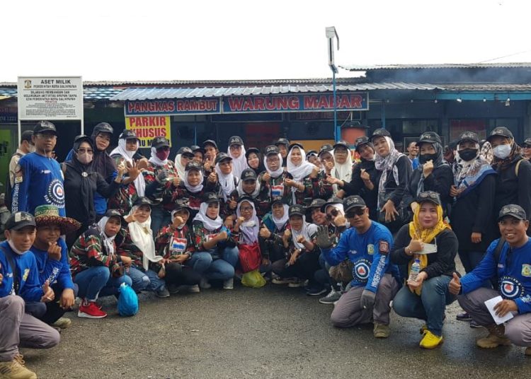 MITRA BINAAN KPI IKUT BERSIH PANTAI