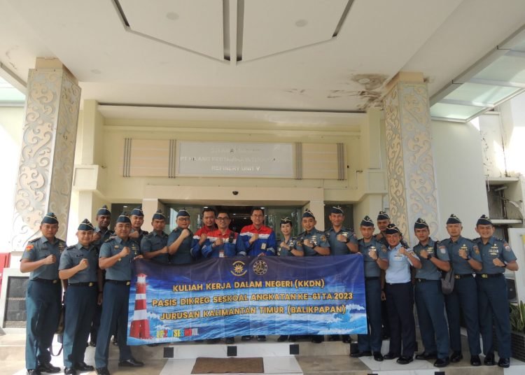 SISWA SESKOAL KUNJUNGI PERTAMINA