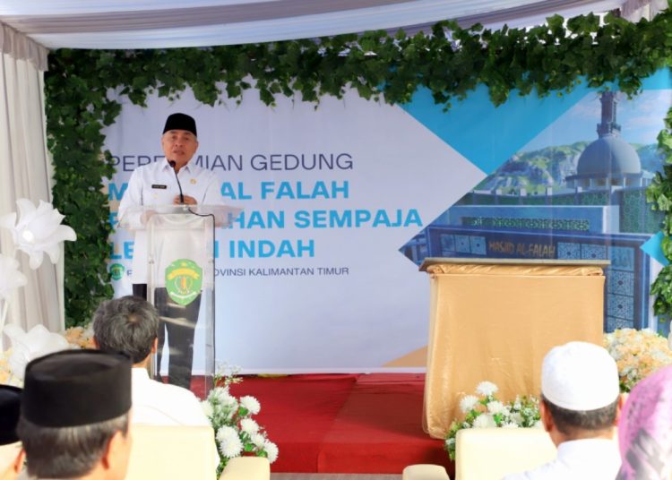 GUBERNUR MINTA MAKMURKAN MASJID