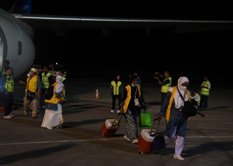 KLOTER HAJI KALTIM TIBA DI BALIKPAPAN