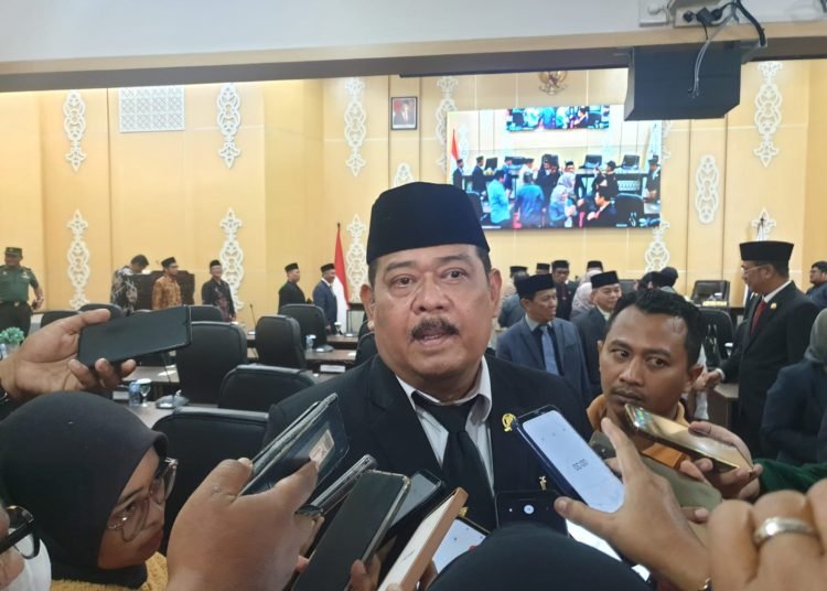 DPRD TUNTASKAN PAW PKS