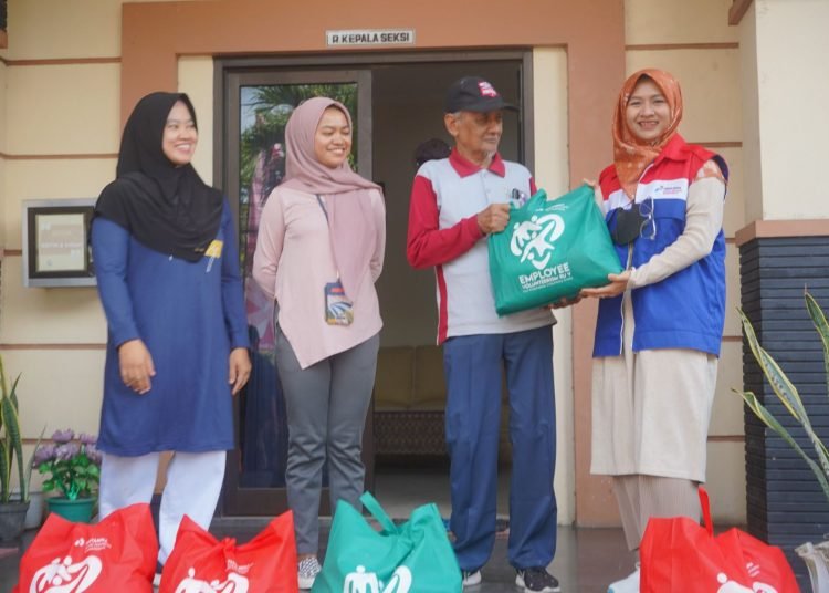 SAMBUT HUT RI, KPI BERBAGI DONASI