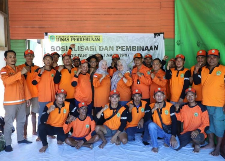 DISBUN LIBATKAN PETANI CEGAH KARLABUN