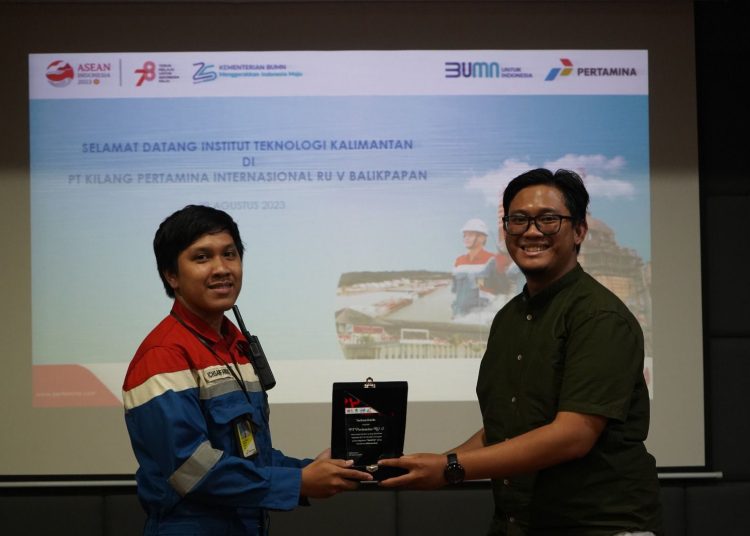 MAHASISWA ITK KUNJUNGI PERTAMINA