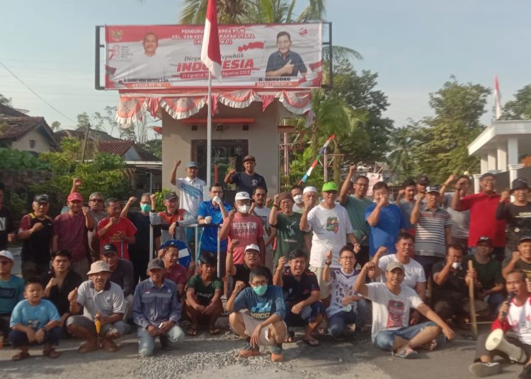 WARGA WIKA SOMASI PT FAHREZA