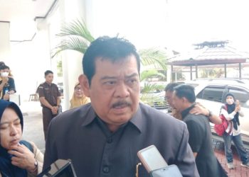WALIKOTA SERAHKAN CALON WAKILNYA