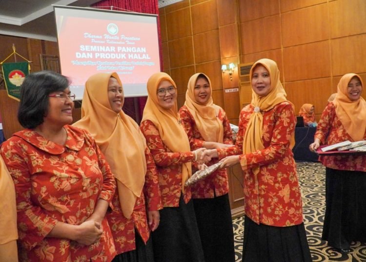 KONSUMEN HARUS SADAR PRODUK HALAL