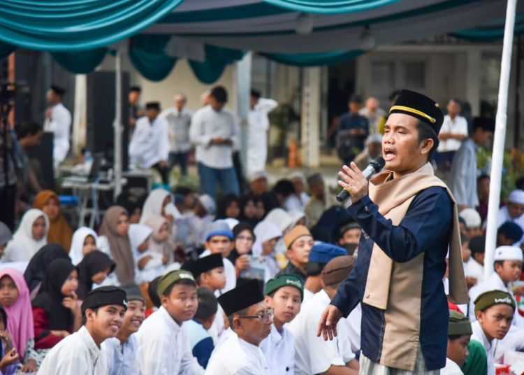 USTADZ MAULANA HADIR DI BANDARA SAMS