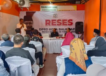 WARGA TAGIH PARIT DI RESES ODDANG