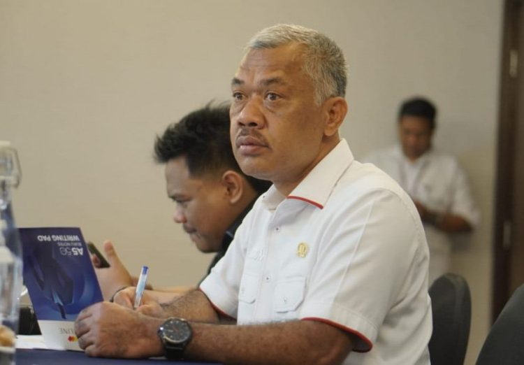 SUSUN PROPEMPERDA, KOMISI IV GELAR RAKER