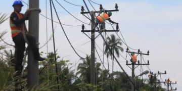 DESA MELINTANG NIKMATI LISTRIK 24 JAM