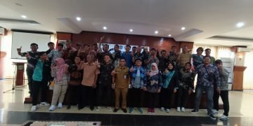 PUBERTAS BELAJAR KE PERPUSTAKAAN KALTIM