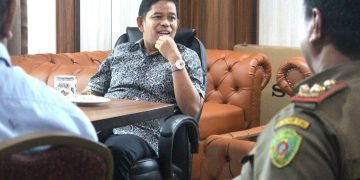 DEWAN DUKUNG LARANGAN DINAS LUAR