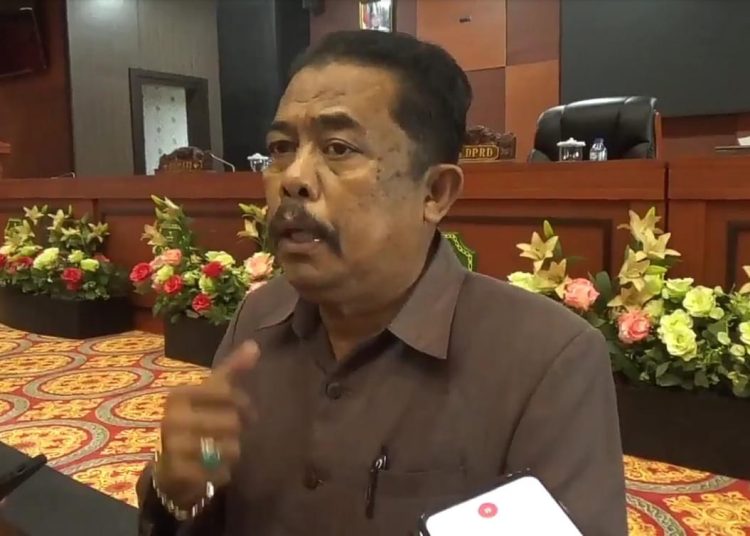 KOMISI II SUARAKAN TAMBAHAN GURU