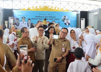 PJ BUPATI BUKA SEMINAR LITERASI
