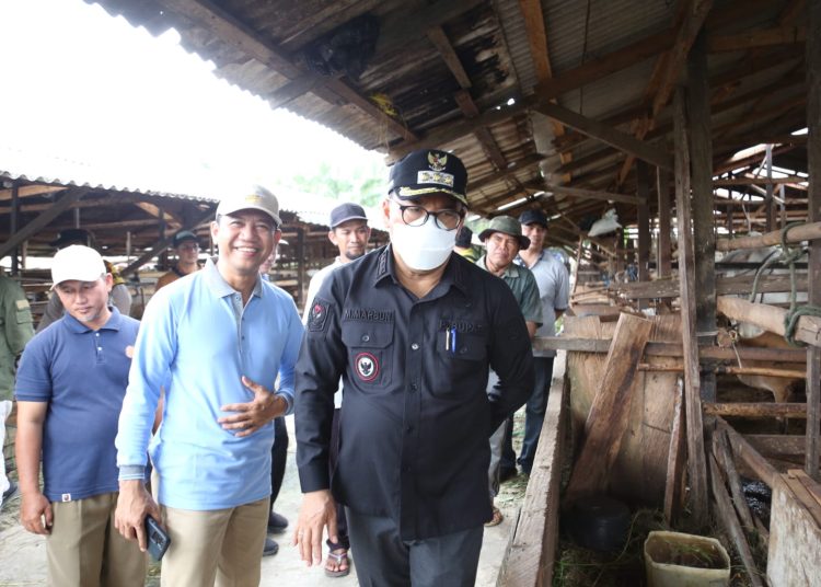 PJ BUPATI KECEWA KOTORAN TERBUANG PERCUMA