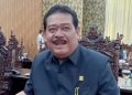 KETUA DPRD INGATKAN PENTINGNYA DIALOG