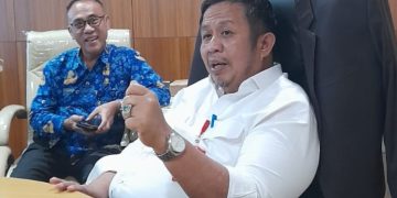 TARI HUDOQ WARNAI FESTIVAL MAHAKAM