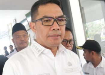 WALIKOTA DESAK PERTAMINA URAI ANTREAN BBM