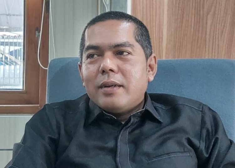 DPRD SOROTI ATURAN BARU AIR TANAH