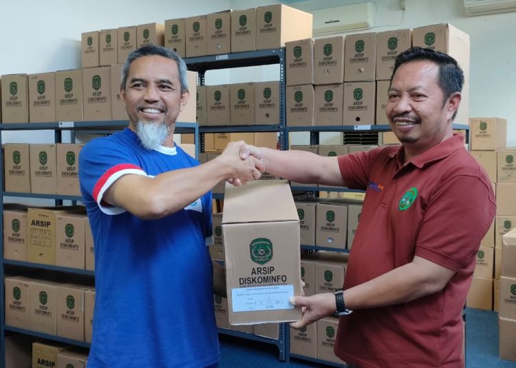 DIARPUS GENCARKAN PERDA KEARSIPAN