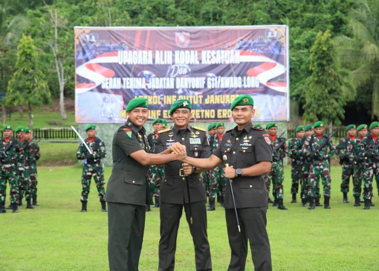 PANGDAM VI/MLW PIMPIN SERTIJAB DI KUKAR