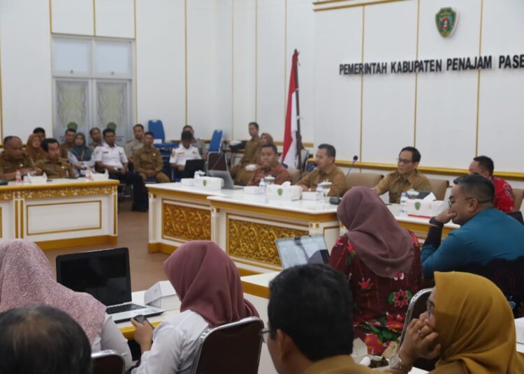 PEMKAB PPU IMPLEMENTASIKAN E-OFFICE