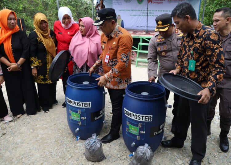 PJ BUPATI LAUNCHING PROKLIM DAN BANK SAMPAH