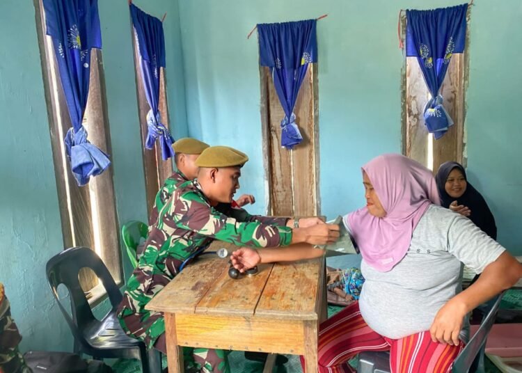 SATGAS PAMTAS GELAR LAYANAN KESEHATAN KELILING