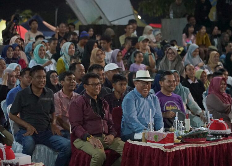 SETKAB TAMPIL DI PENTAS SENI DAN UMKM