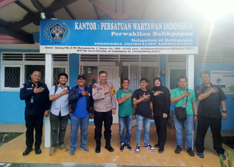 POLDA KALTIM BANGUN KOMUNIKASI DENGAN PWI